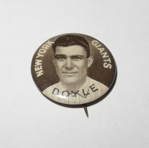 1910-12 Sweet Caporal Baseball Coin Pin Larry Doyle New York Giants Large Letter