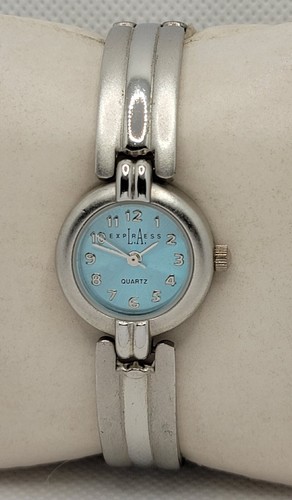 Ladies LA Express Silver Tone Blue Dial Link Bracelet Analog Watch LAX5201 I4
