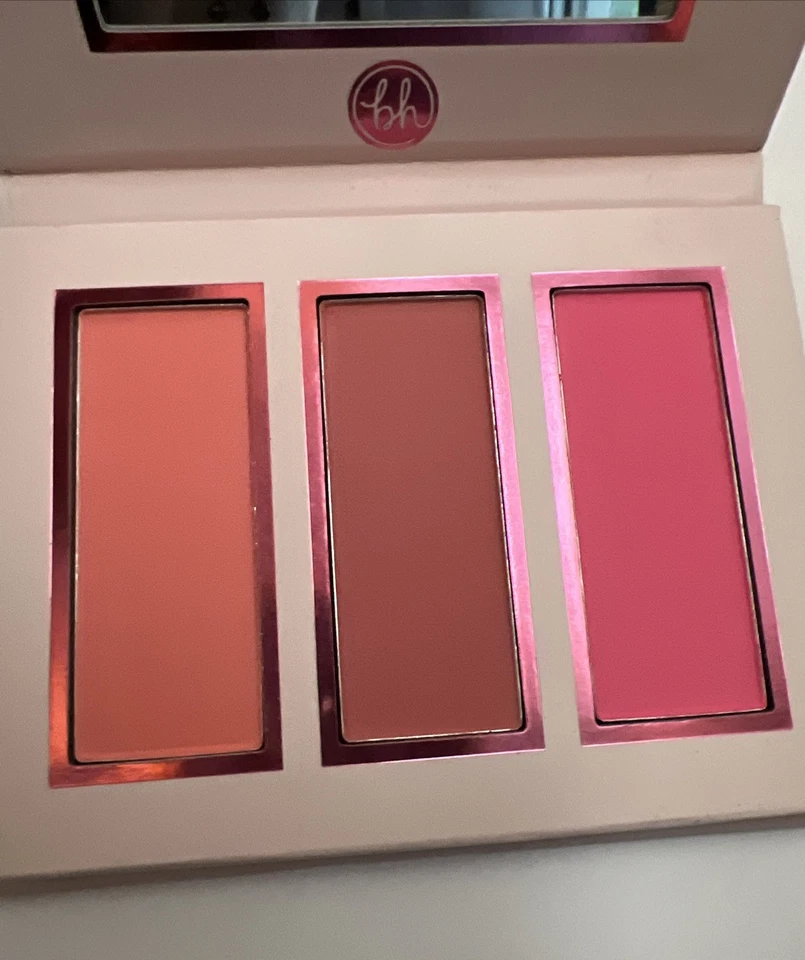 New Mrs. Bella Rosy Blush Trio Palette Mirror Pink 3 Colors Makeup BH Cosmetics - Image 2 of 4