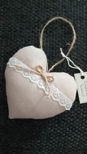 Decorazione Shabby Cuore Beige Con Pizzo Da Appendere
