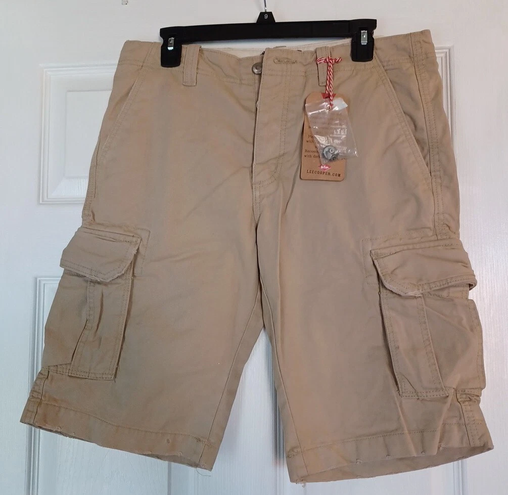 Mens Lee Cooper Khakhi Adult Cargo Shorts Size32 splash 6 pockets belt loops New