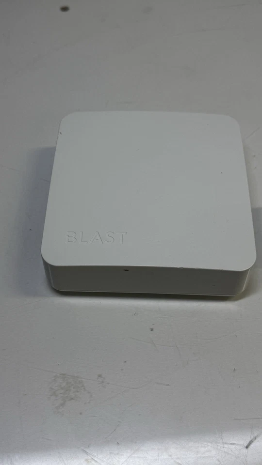 Calix GigaSpire Blast u4 100-05493 11 Wireless Routers w/ Power Adaptor Untested - Image 2 of 3