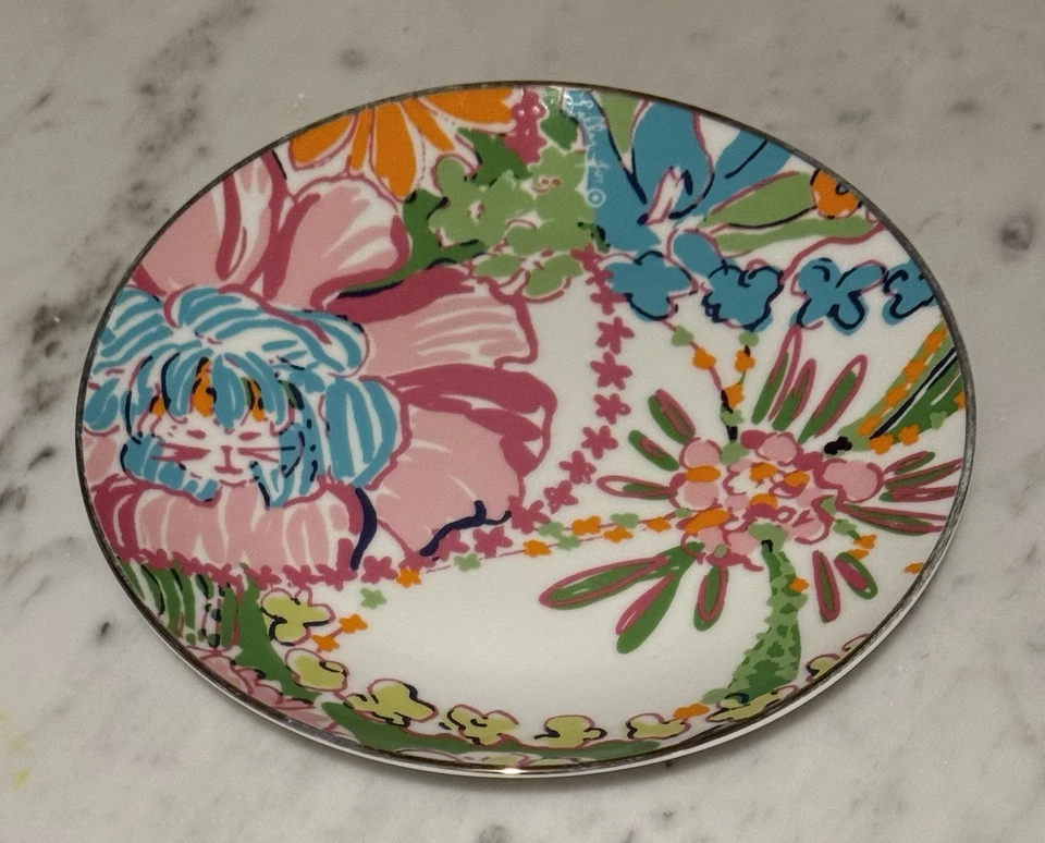 Набор чайных чашек и тарелок Lilly Pulitzer с тропическими кошками - Изображение 3 из 4