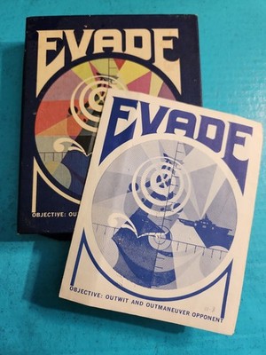Evade Game 1971 Game of Strategy and Bluffing by 3M