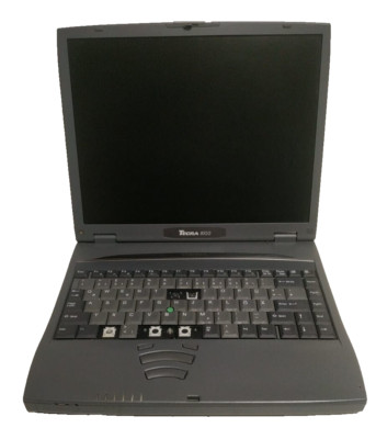 Toshiba Lap Top T8100 Vintage PC Laptop