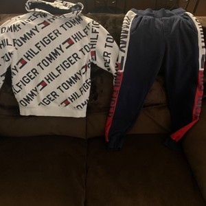tommy hilfiger jogger suit