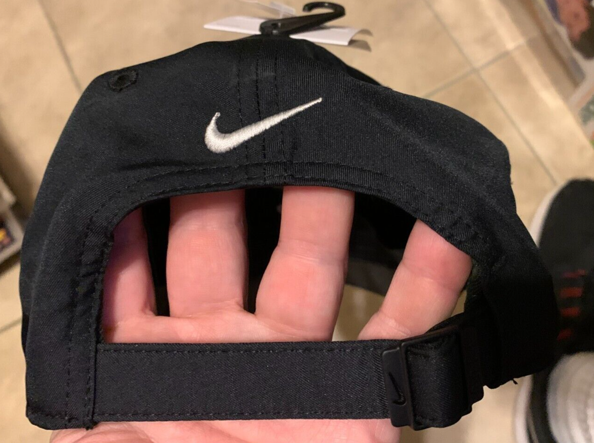 Disney Legacy 91 Nike Adult Golf Baseball Hat Cap NEW Tag Black w