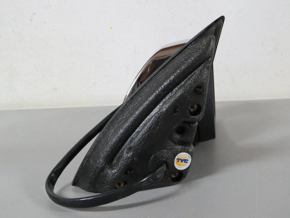 2010 2015 CHEVROLET EQUINOX GMC TERRAIN RIGHT SIDE DOOR MIRROR WITH MEMORY - Image 3 of 4