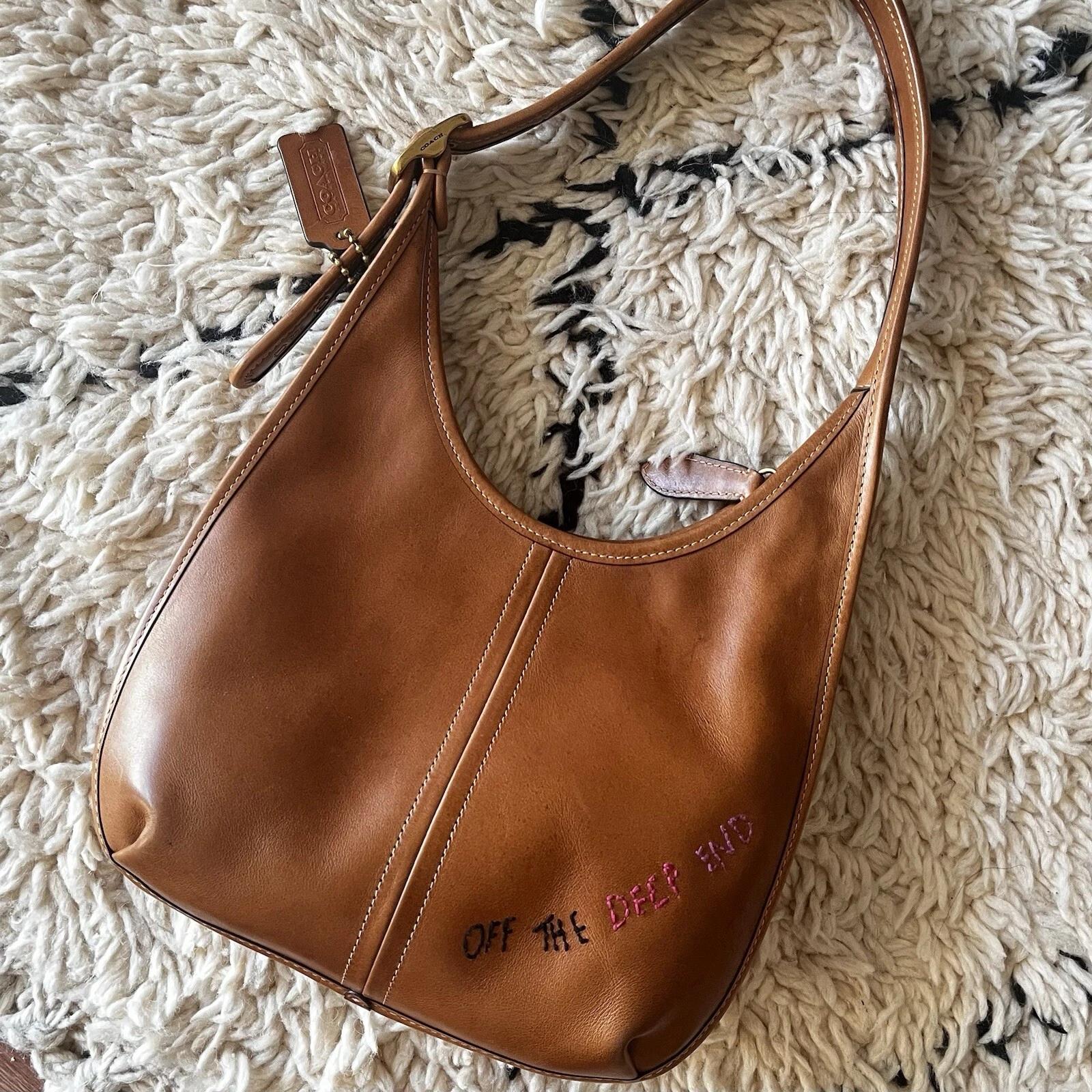 Borsa hobo Coach Forever Ergo con tracolla ricamata C4473 pelle marrone cammello