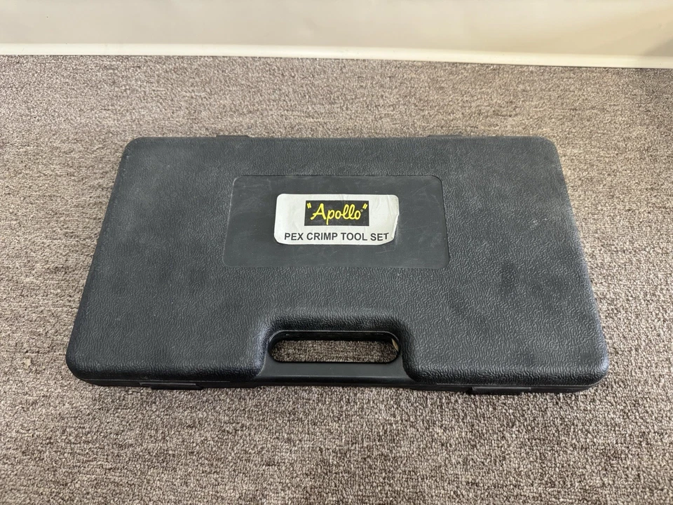 Juego de herramientas de prensado Apollo Pex con mordazas intercambiables y estuche Foto 4 de 4