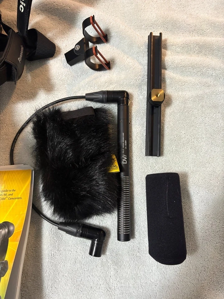 Panasonic AG-HMC150P ACCAM 3CCD Professional Video Camera HD SDHC Camcorder - Image 4 of 4