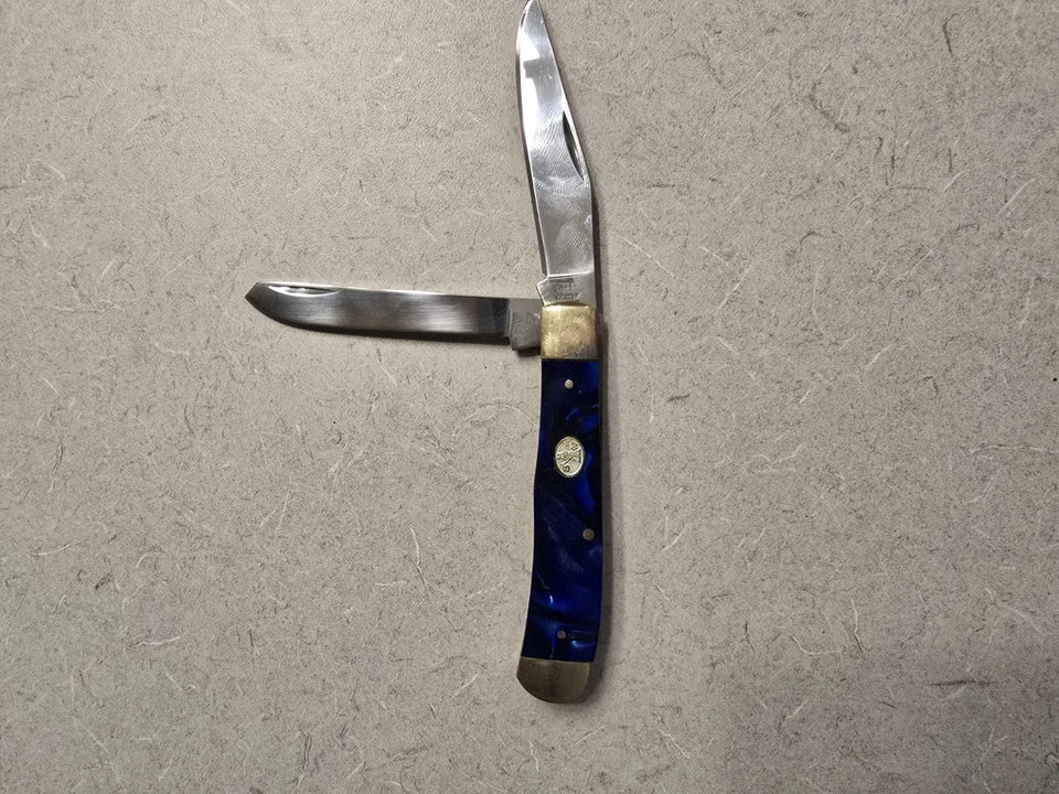 Navaja de Bolsillo Steel Warrior Trapper 4-1/4" Cerrada - Mango de Abulón Azul Foto 3 de 4