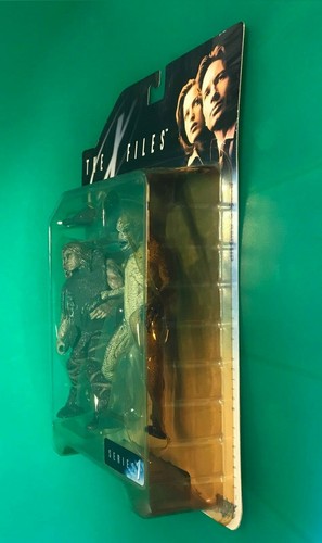 The X-Files series-1 Attack Alien Primitive Man Action Figure McFarlane Toys - Picture 6 of 6