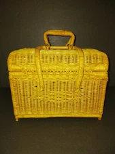 Woven Wicker Sewing, Picnic Basket 12" x 8" x 9" H,Fun, Cute,Vintage,excel co