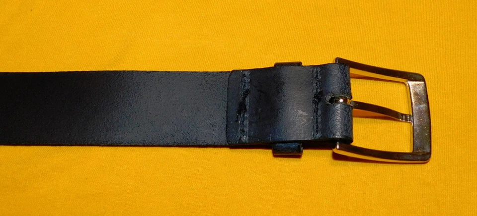 CINTURÓN HOMBRE H&M HECHO EN SUECIA CUERO GENUINO NEGRO TALLA 38/95cm. Foto 3 de 4