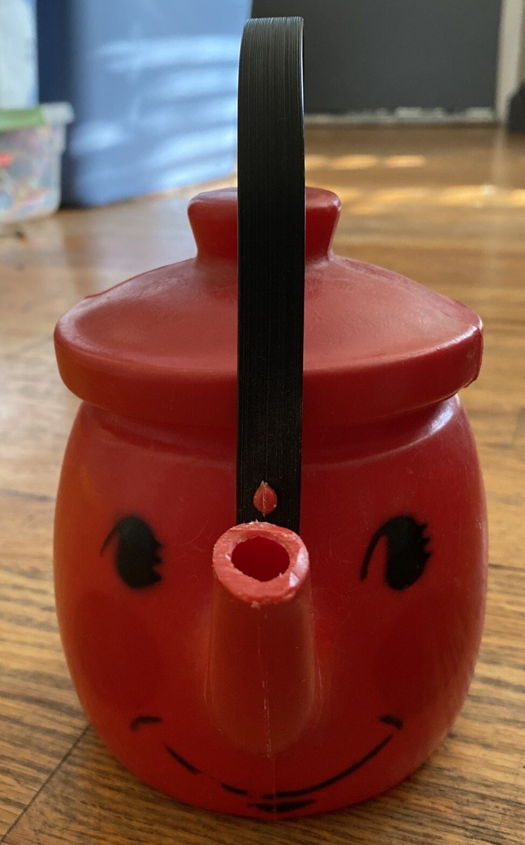 flying teapot RUM and COKE 赤　旧版 Vintage TANDA TOYS Plastic Play Tea Kettle Teapot with Lid Red