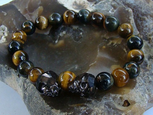 GEMSTONE BRACELET CRYSTAL SKULLS TIGER EYE BEADS - Picture 2 of 4