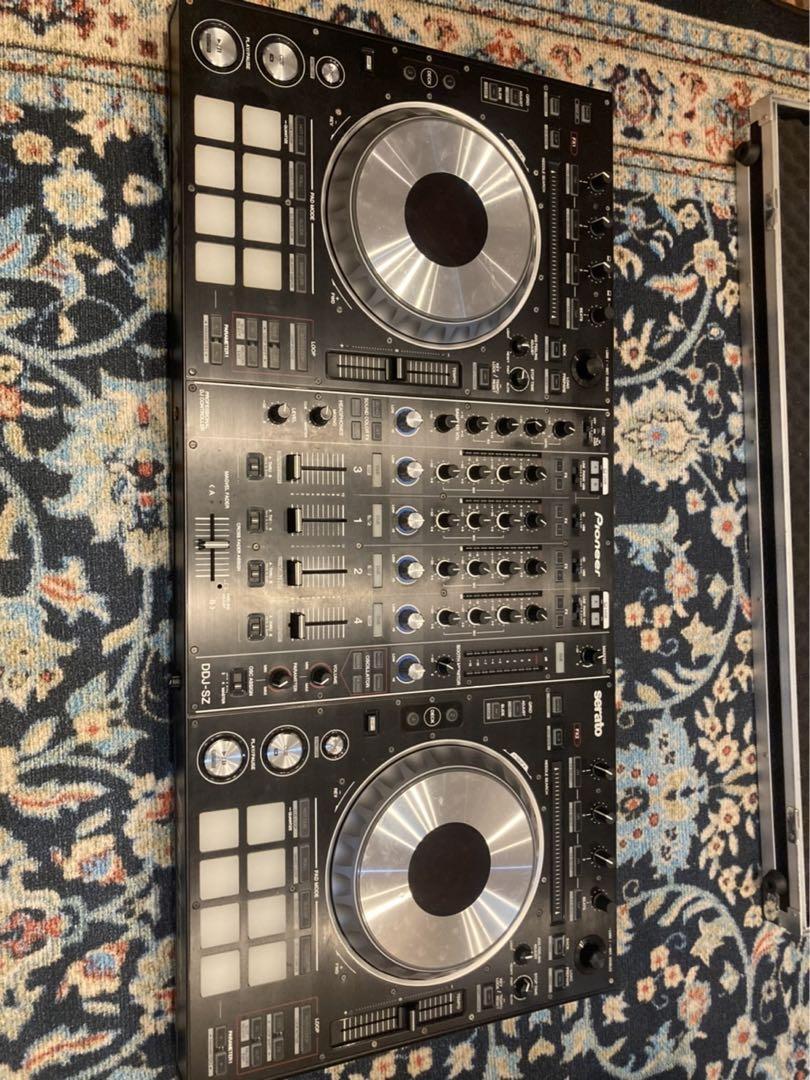 PIONEER DDJ-SZ PROFESSIONAL DJ CONTROLLER WITH HARD CASE