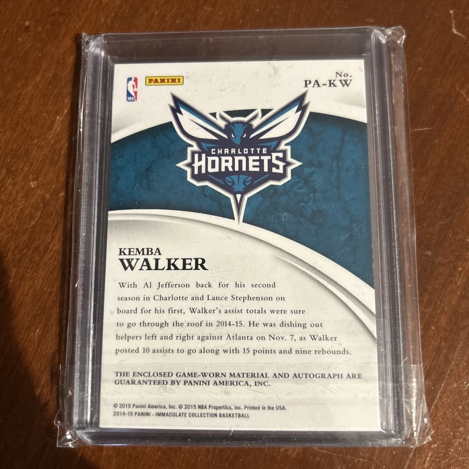 Kemba Walker Panini Immaculate Auto /75 - Imagem 3 de 4
