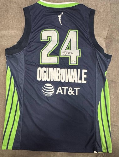 Arike Ogunbowale signed handsigniert WNBA Dallas Wings #24 Trikot BAS Beckett COA