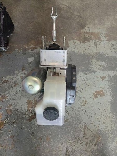 2017-2020 Nissan Titan Power Brake Booster Pump Assembly Master Cylinder