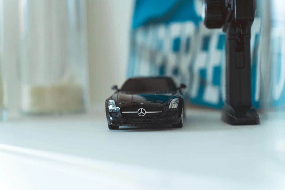 Carson 500404310 1:24 Mercedes Benz SLS AMG 2.4G 100% RTR schwarz - Ferngesteuer - Image 2 of 4