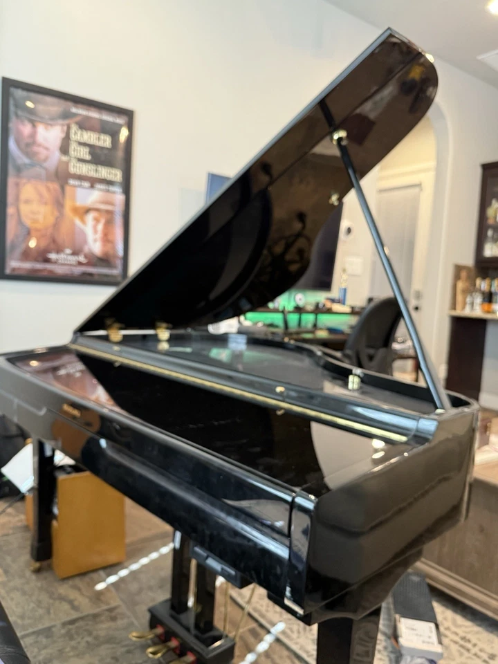 Suzuki GP-3 mini grand digital piano - Image 3 of 4