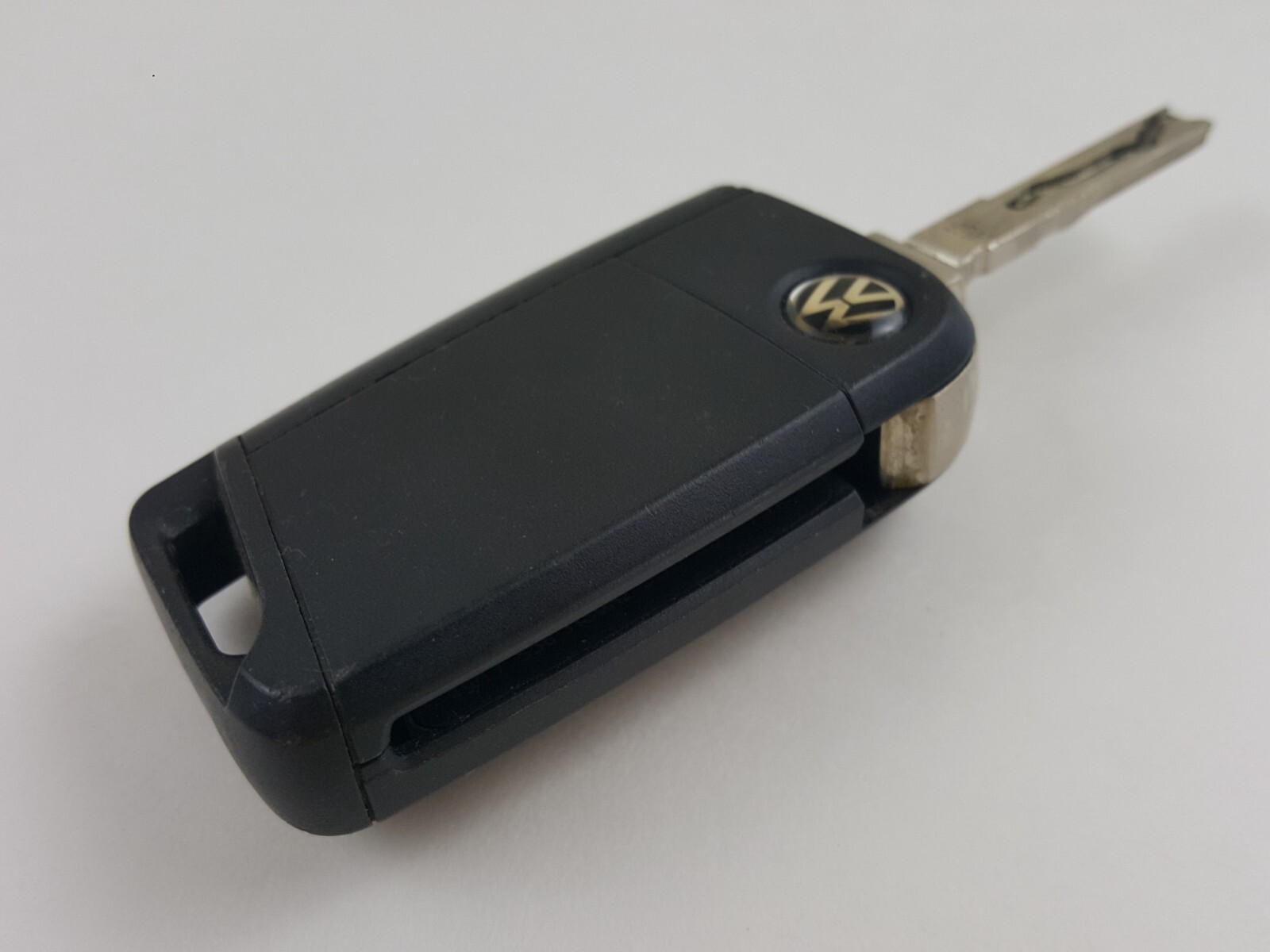 FOR PARTS ONLY ORIGINAL VOLKSWAGEN VW 15-21 OEM FLIP KEY LESS ENTRY REMOTE FOB