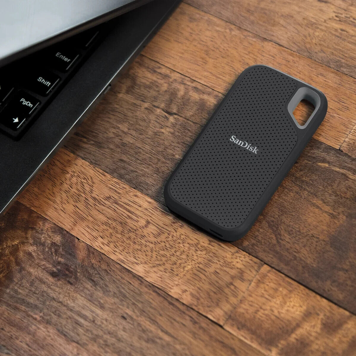 SanDisk NVMe Extreme Go Portable 2TB External SSD USB 3.2 SanDisk NVMe Extreme Go Portable 2TB External SSD USB 3.2