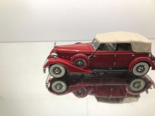 FRANKLIN MINT PACKARD CONVERTIBLE SEDAN 1934 -RED 1:24- HIGH QUALITY - Imagen 5 de 12
