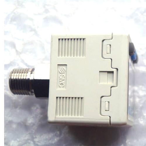 1PCS SMC ZSE30AF-01-N-M Digital Pressure Sensor New ~ - Picture 3 of 4