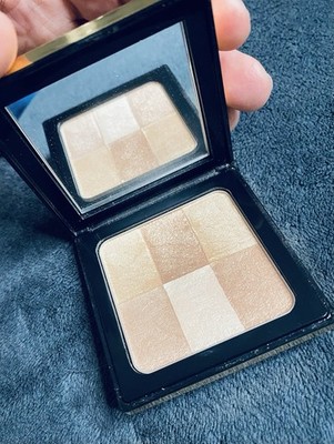 Bobbi Brown Brightening Brick Naked