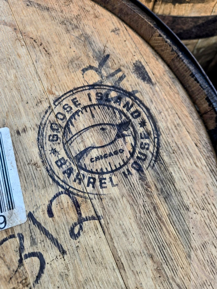 Barris de uísque de carvalho autênticos aposentados -55 galões, grau de mobiliário - Imagem 3 de 4