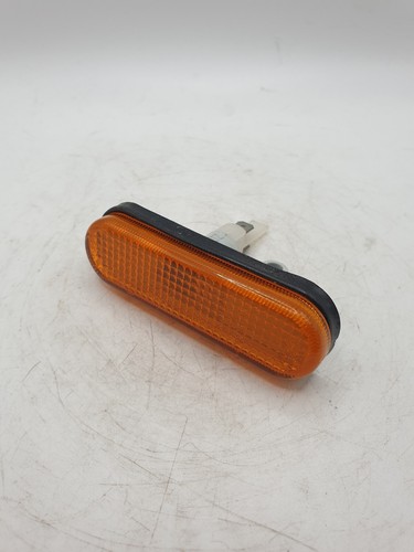 Alfa Romeo 75 Genuine Wing Indicator Amber 0270500 New OEM Part - Picture 3 of 9