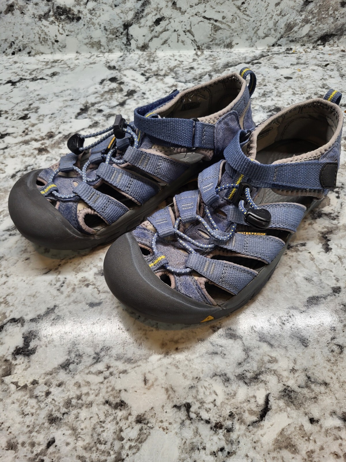 Scarpe sandali impermeabili KEEN Newport lavabili blu navy taglia 5