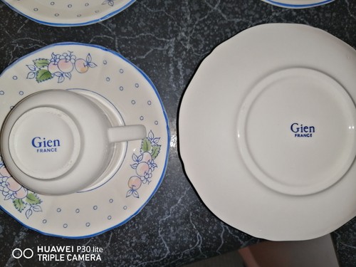 Vtg Signed Gien France Faïence Set 4 Fruit Basket Pattern Demitasses And Saucers - Picture 4 of 5