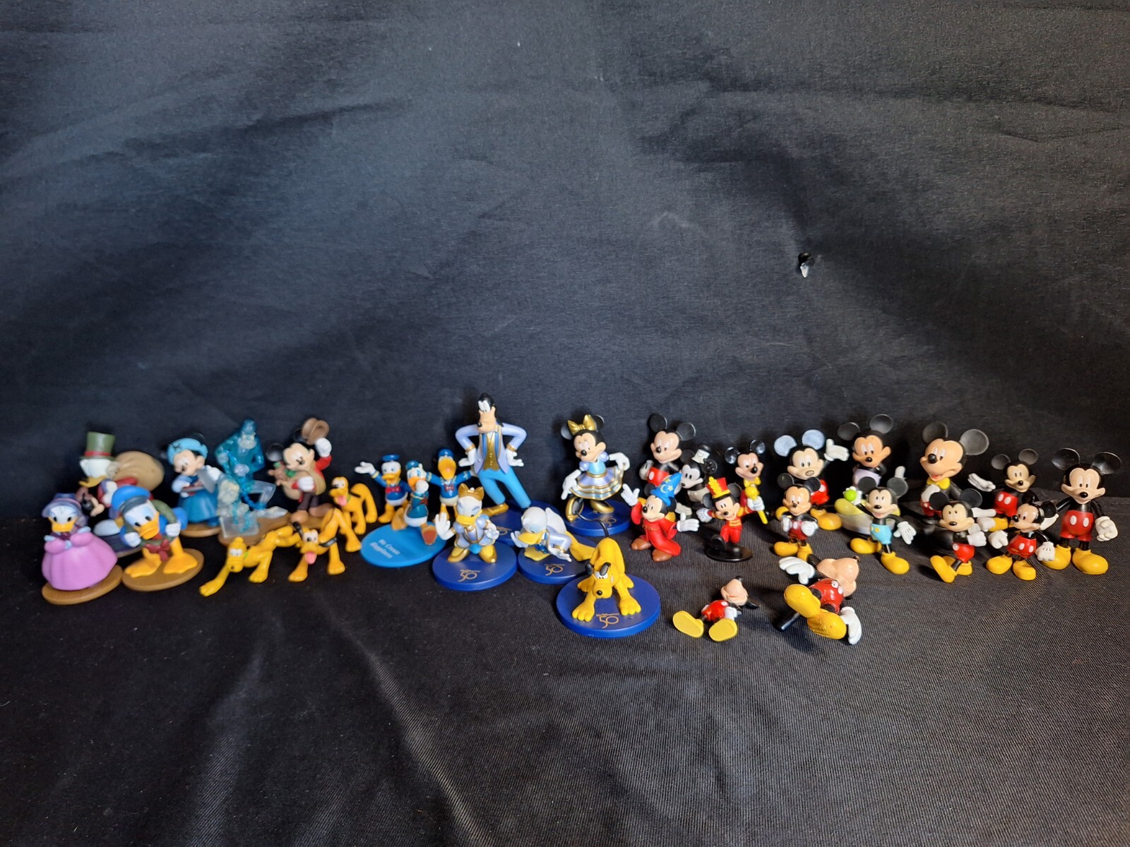 Mickey Mouse and Friends Collectible Toy Figures Play Set  