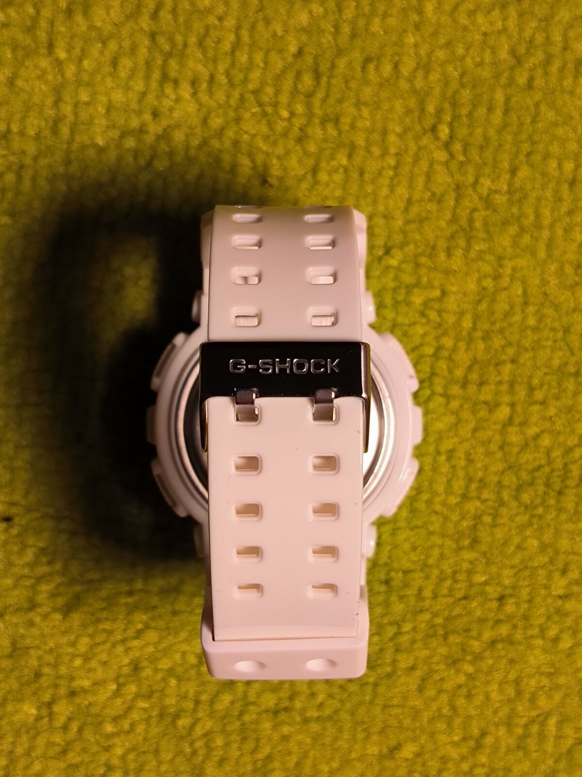 Casio G Shock GA110 White 200M Water Resistant Rose Hands World Time