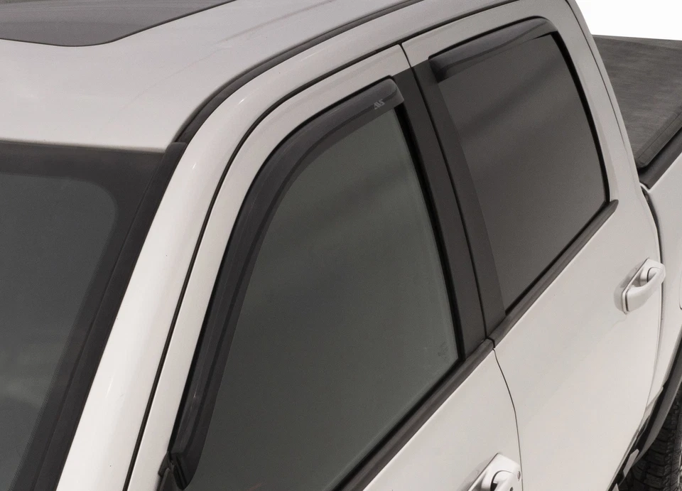 AVS In-Channel Smoke Ventvisor Window Deflectors for Nissan Titan XD Crew Cab — 第 3/4 张图片