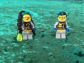 LEGO Space Star Hawk II 1789 * 100% Complete with Mini-Figures & Book * 1995