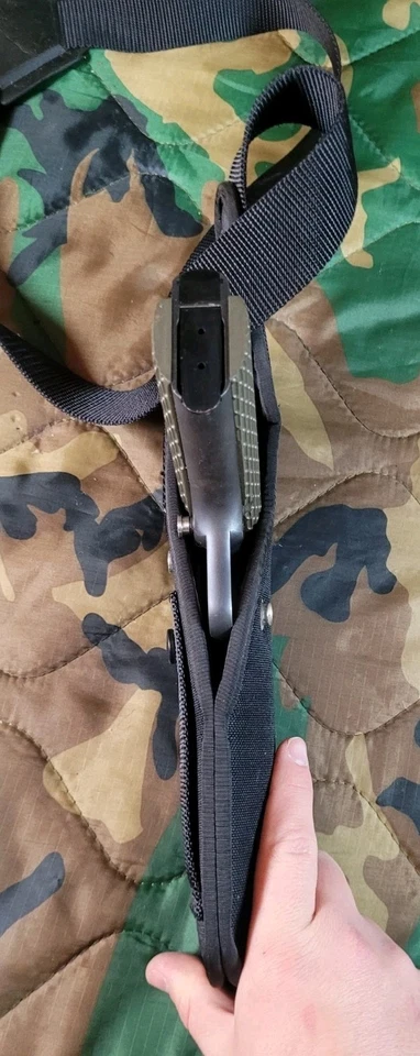 Uncle Mikes Sidekick Size 5 1911 5in Shoulder Holster Right Hand Black Nylon - Image 4 of 4