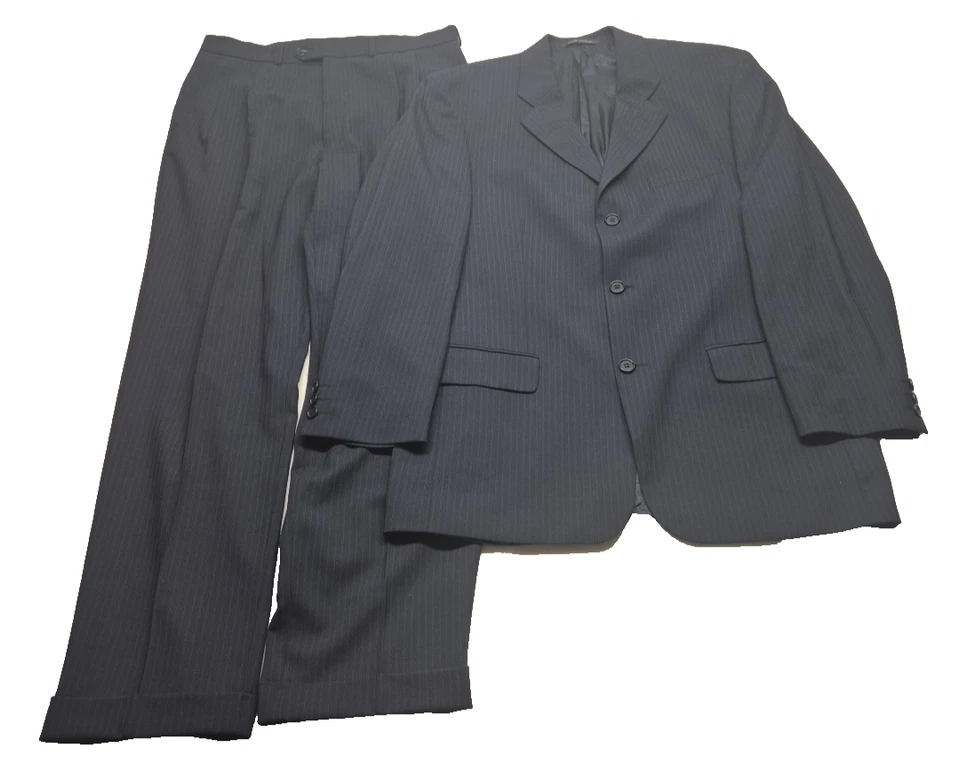 Traje Chaqueta Pierre Balmain con Pantalón Negro Pecho Regular: 40' y W34 L32 Foto 2 de 4