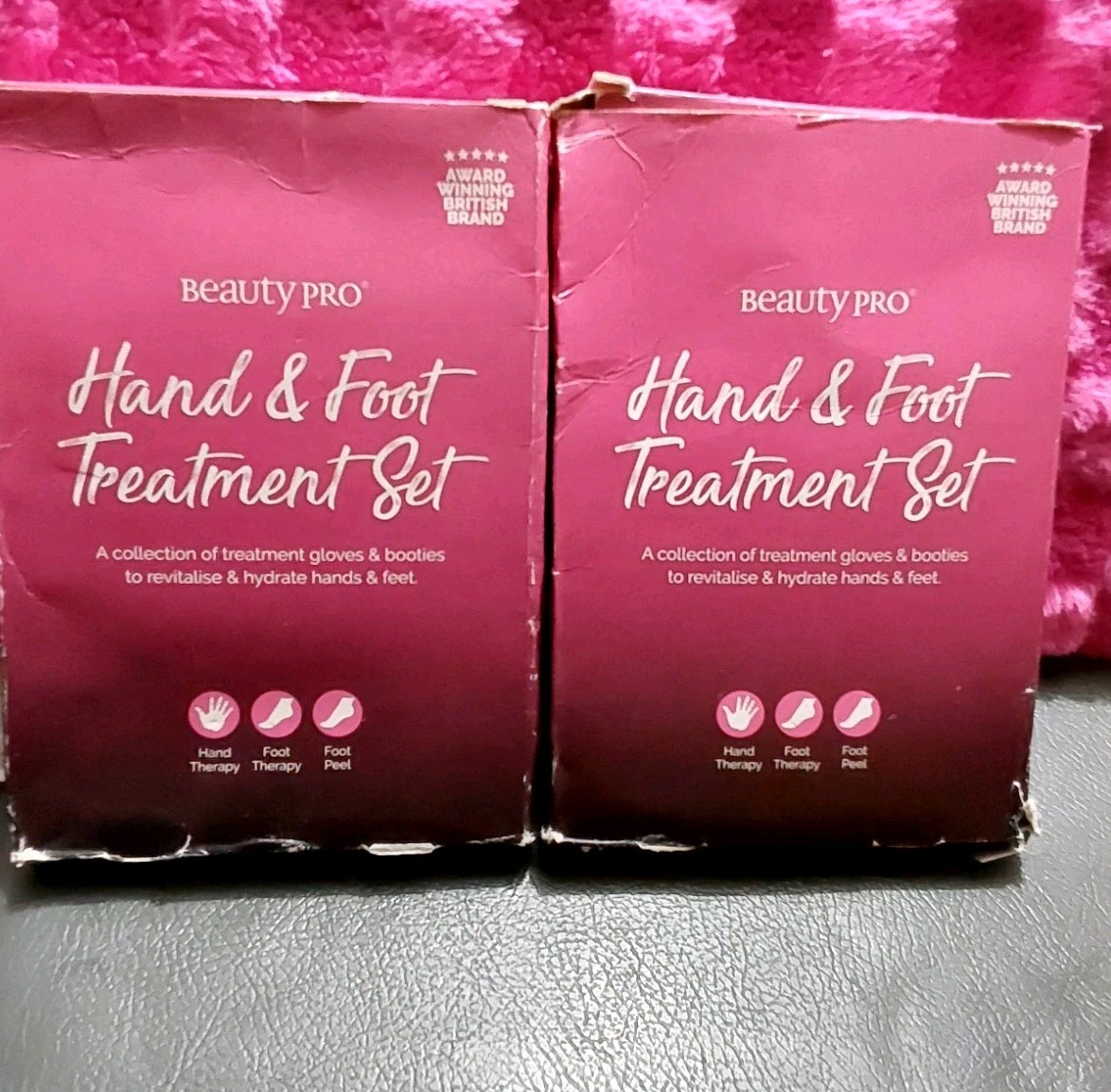 Juego de guantes y botines Beauty Pro para tratamiento de manos y pies de 3 sobres