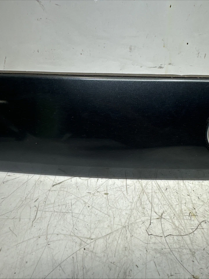 SCION TC 2005-2010 tapa del maletero trasero puerta levadiza moldura adorno OEM Foto 3 de 4