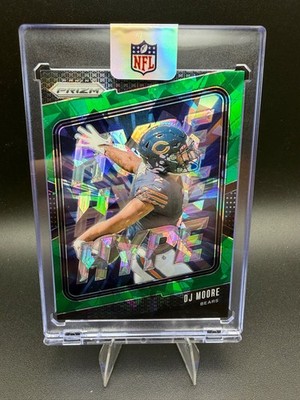 2024 Panini Prizm DJ MOORE #15 Hype Green Ice Prizm - Chicago Bears