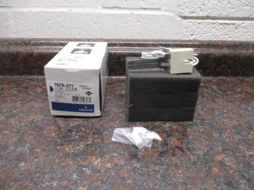 OEM NEW WHITE-RODGERS 767A-371 HOT SURFACE FURNACE IGNITOR FREE SHIPPING