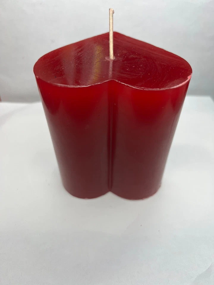 Valentine's day heart candle scented  Paraffin Wax 3-1/2" tall pillar 13oz  - Image 3 of 4