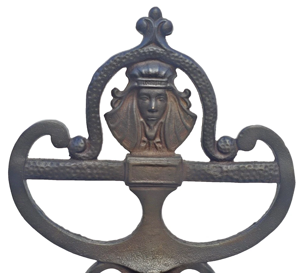 Mesa de bebidas Art Deco con motivo de renacimiento egipcio / soporte para fumar mármol negro años 20 Foto 3 de 4