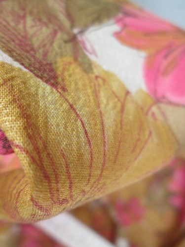 Vintage 70s Pink Brown Daisy Floral Crepe Fabric Romantic Watercolor Dress 4 Yd - Picture 3 of 4