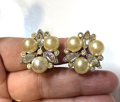 Marvella Jewelry Clip On Earrings Vintage 1960's Marvella Clip On